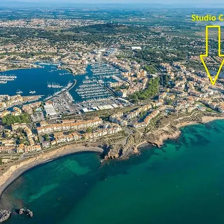 Апартаменты Joli Proche Du Mole *